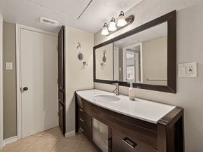 4649 Wild Indigo Street 336, Houston TX 77027