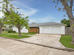 2330 Droxford Drive, Houston TX 77008