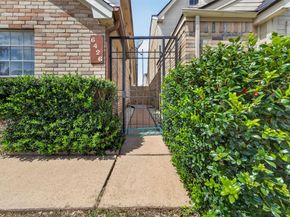 6426 Old Chatham Lane, Houston TX 77035