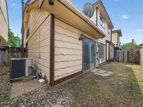 6426 Old Chatham Lane, Houston TX 77035