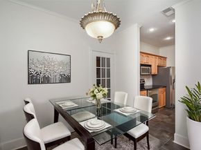 9850 Pagewood Lane 1806, Houston TX 77042