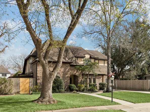 1207 Deerfield Road, Richmond TX 77406