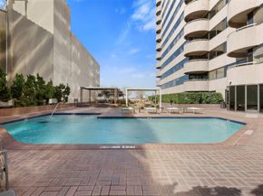 5000 Montrose Boulevard 16D, Houston TX 77006