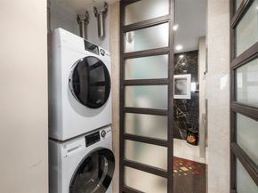 5000 Montrose Boulevard 16D, Houston TX 77006