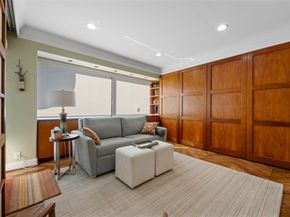 5000 Montrose Boulevard 16D, Houston TX 77006