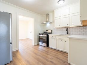 6905 Kassarine Pass, Houston TX 77033