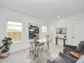 923 Fisher Street E, Houston TX 77018