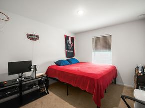 7327 Madison Commons Lane, Houston TX 77075