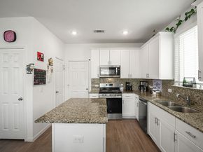 7327 Madison Commons Lane, Houston TX 77075