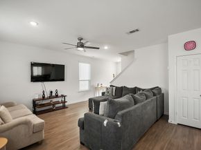 7327 Madison Commons Lane, Houston TX 77075