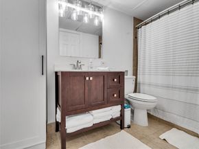 4200 Watson Street 201, Houston TX 77009