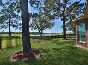 16215 Zinnia Drive, Houston TX 77095