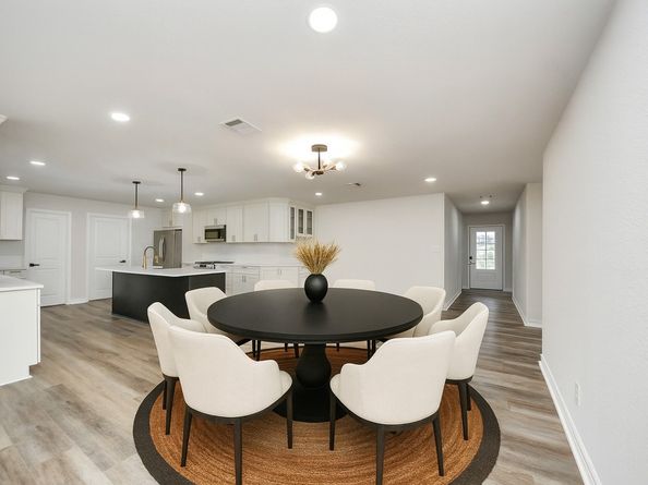 4311 Goldfinch Street, Houston TX 77035