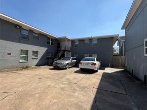 9002 Ilona Lane 8, Houston TX 77025