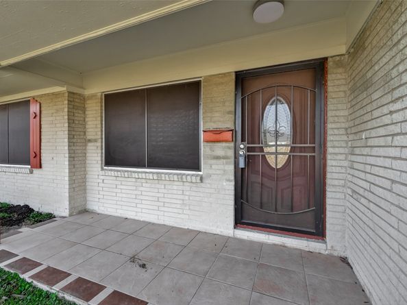 1450 Maryknoll Drive, Houston TX 77015