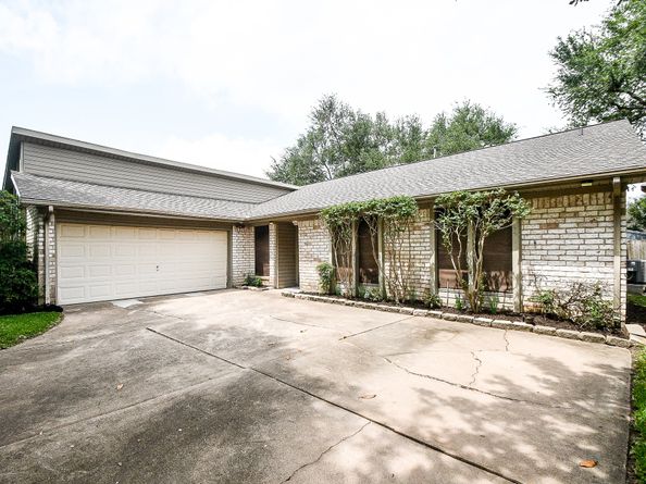 11635 Sagevale Lane, Houston TX 77089