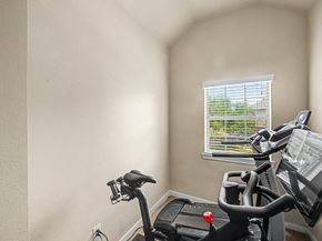1015 Vaulted Oak Street, Houston TX 77008