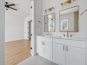 8904 Sunshine Laverne Lane, Houston TX 77080