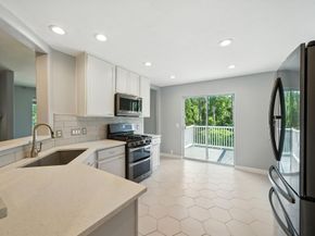 13600 Breton Ridge Street 7B, Houston TX 77070