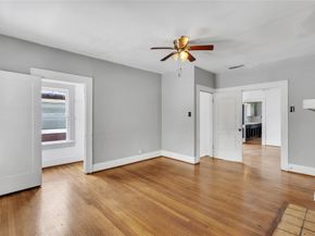 1640 W Alabama Street, Houston TX 77006