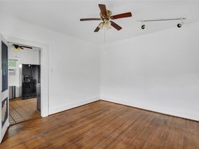 1640 W Alabama Street, Houston TX 77006
