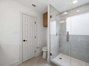 2606 Nantucket Drive, Houston TX 77057
