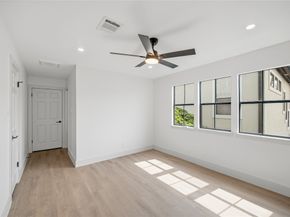 2606 Nantucket Drive, Houston TX 77057