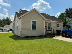 6946 Moss Rose Street, Houston TX 77087