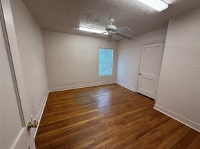 6946 Moss Rose Street, Houston TX 77087