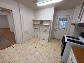 6946 Moss Rose Street, Houston TX 77087