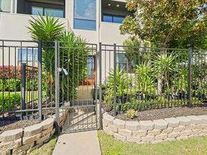 1304 W Dallas Street, Houston TX 77019
