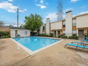 6201 Beverlyhill Street 30, Houston TX 77057