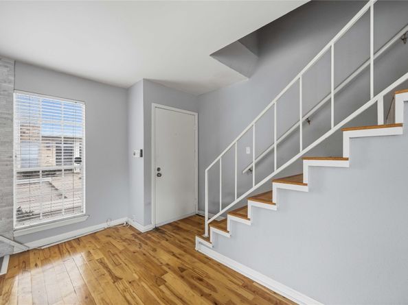 6201 Beverlyhill Street 30, Houston TX 77057