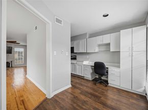 6201 Beverlyhill Street 30, Houston TX 77057