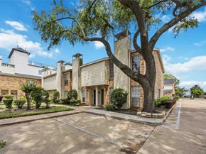 6201 Beverlyhill Street 30, Houston TX 77057