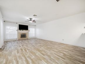 880 Tully Road 13, Houston TX 77079