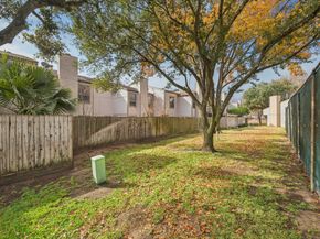 880 Tully Road 13, Houston TX 77079