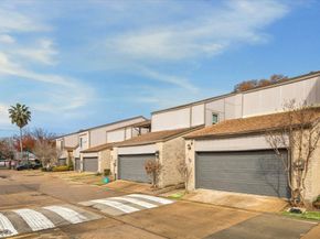 880 Tully Road 13, Houston TX 77079