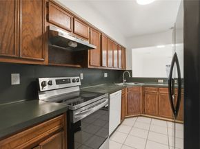 11000 Kinghurst Drive 134, Houston TX 77099
