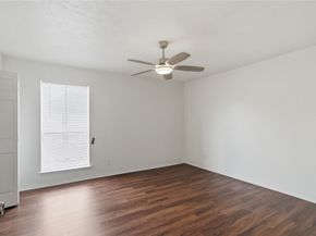 11000 Kinghurst Drive 134, Houston TX 77099