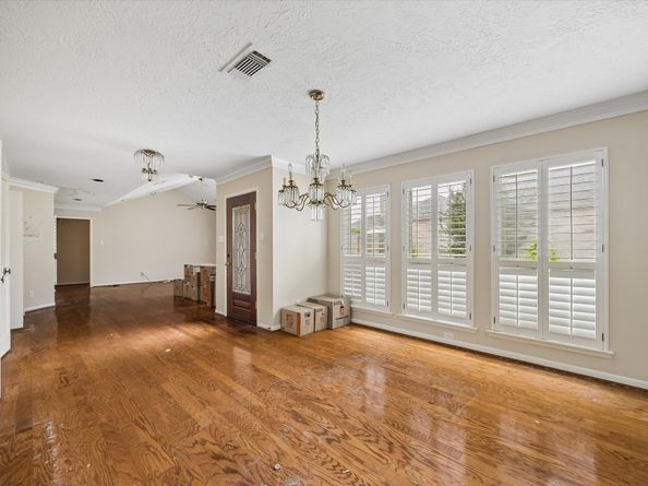 2915 Country Club Boulevard, Sugar Land TX 77478
