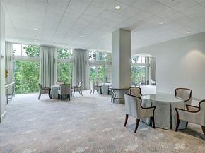 1000 Uptown Park Boulevard 101, Houston TX 77056