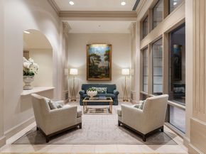 1000 Uptown Park Boulevard 101, Houston TX 77056