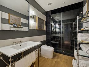 1000 Uptown Park Boulevard 101, Houston TX 77056