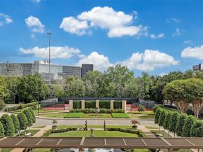 1000 Uptown Park Boulevard 101, Houston TX 77056