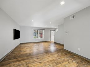 515 Tallowood Road 56, Houston TX 77024