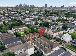 5618 Petty Street A, Houston TX 77007