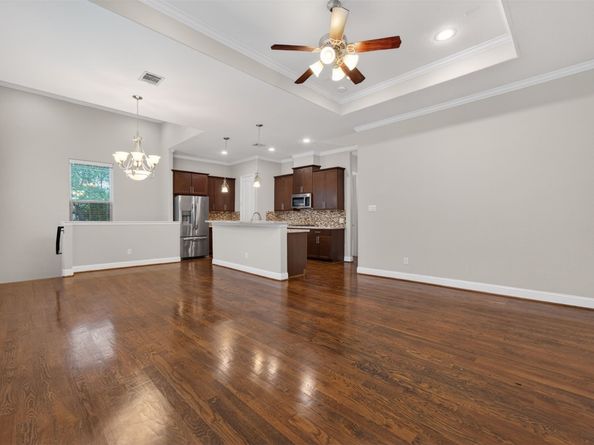 5618 Petty Street A, Houston TX 77007