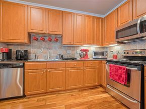 1711 Old Spanish Trail 214, Houston TX 77054