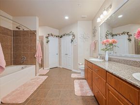 1711 Old Spanish Trail 214, Houston TX 77054
